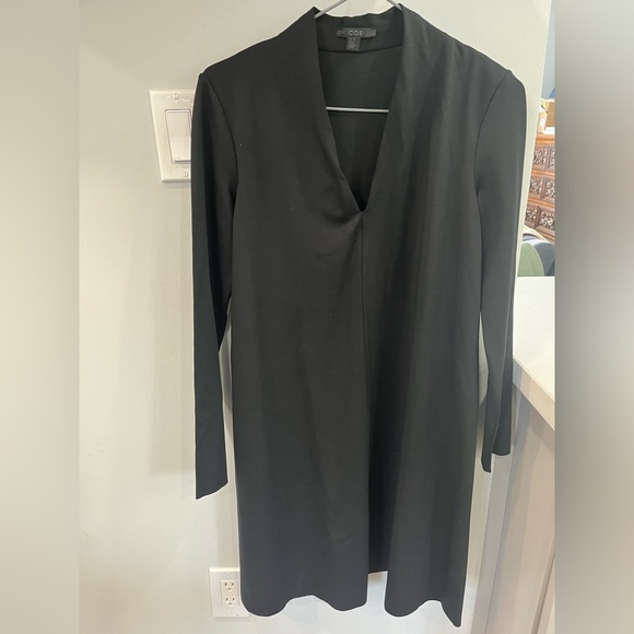 COS Plain Black Dress - Picture 1 of 9